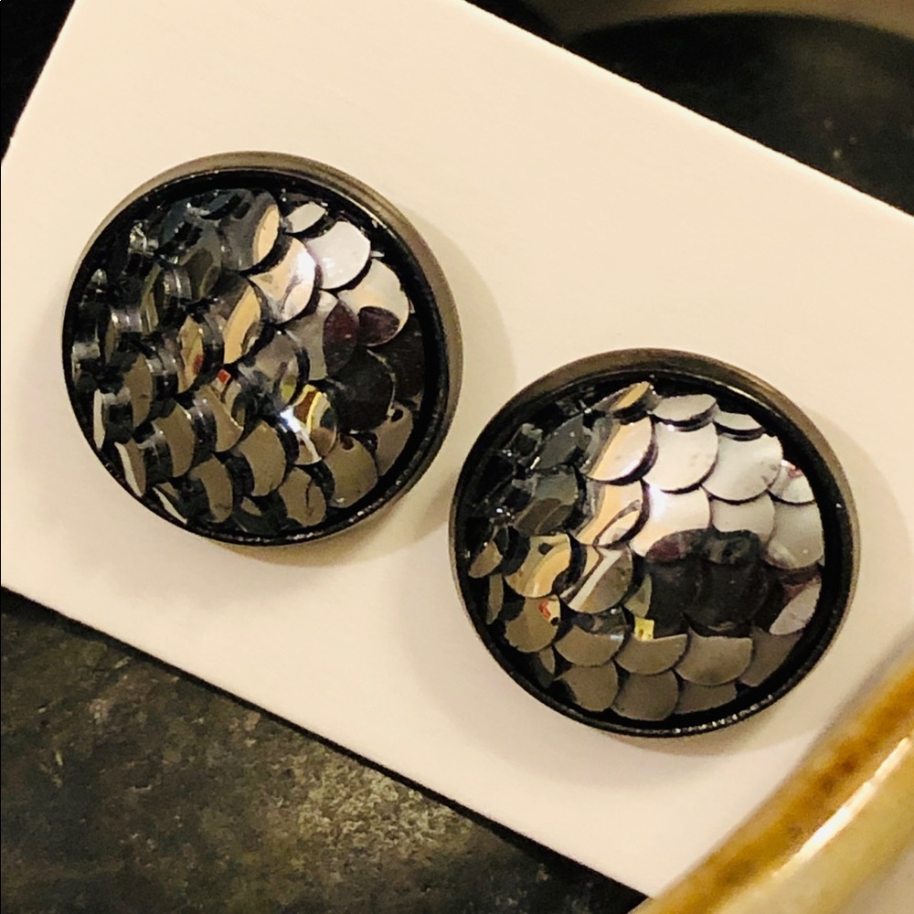 Metallic Gray Dragon Scales Stud Pierced Earrings